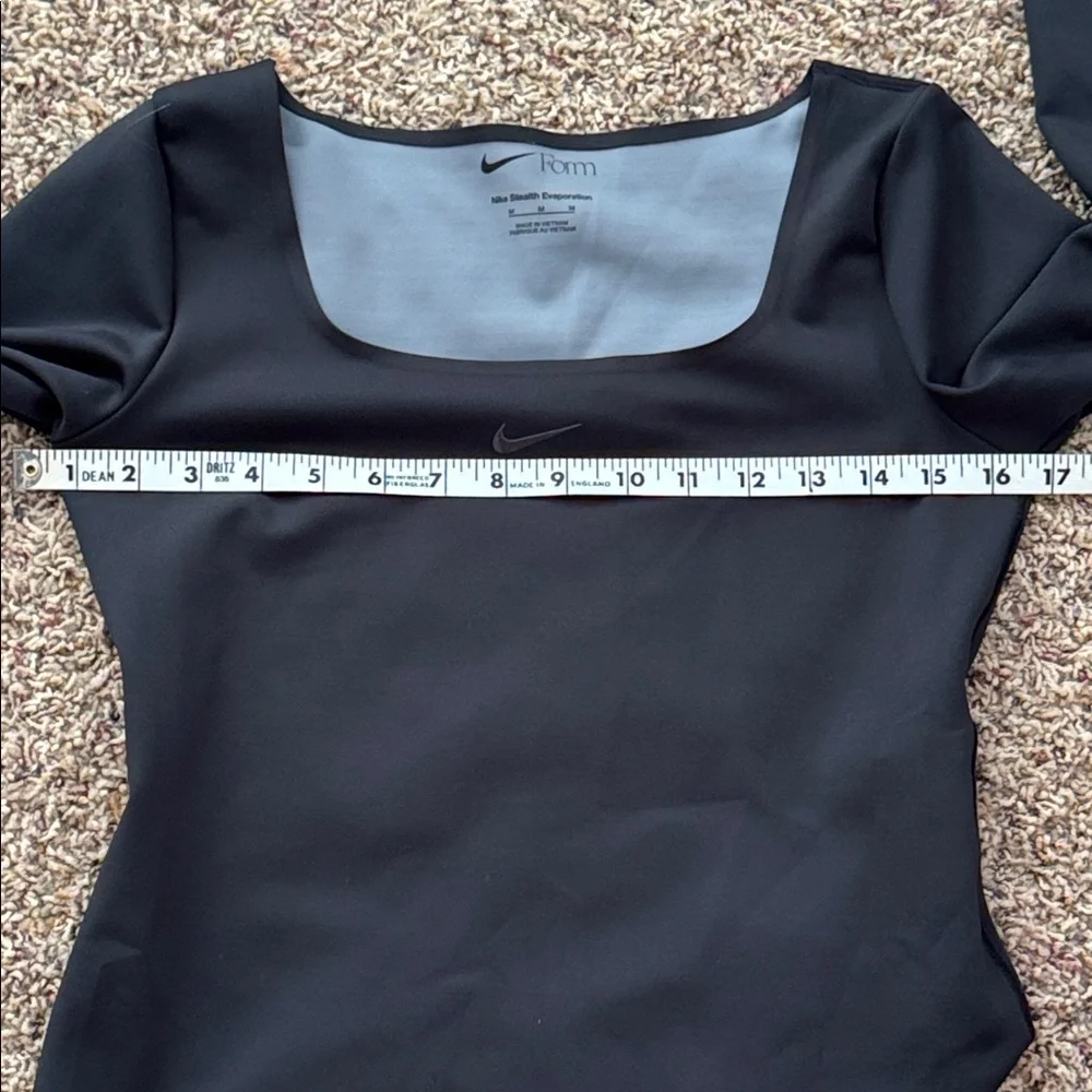 NWT Nike Form Long-Sleeve Bodysuit | Black | Size M - Picture 10 of 13